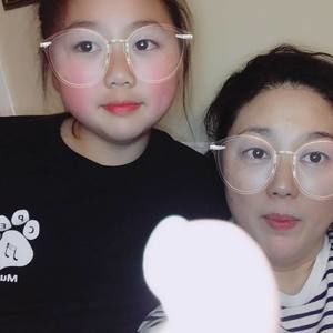 Meet your Posher, Younhee